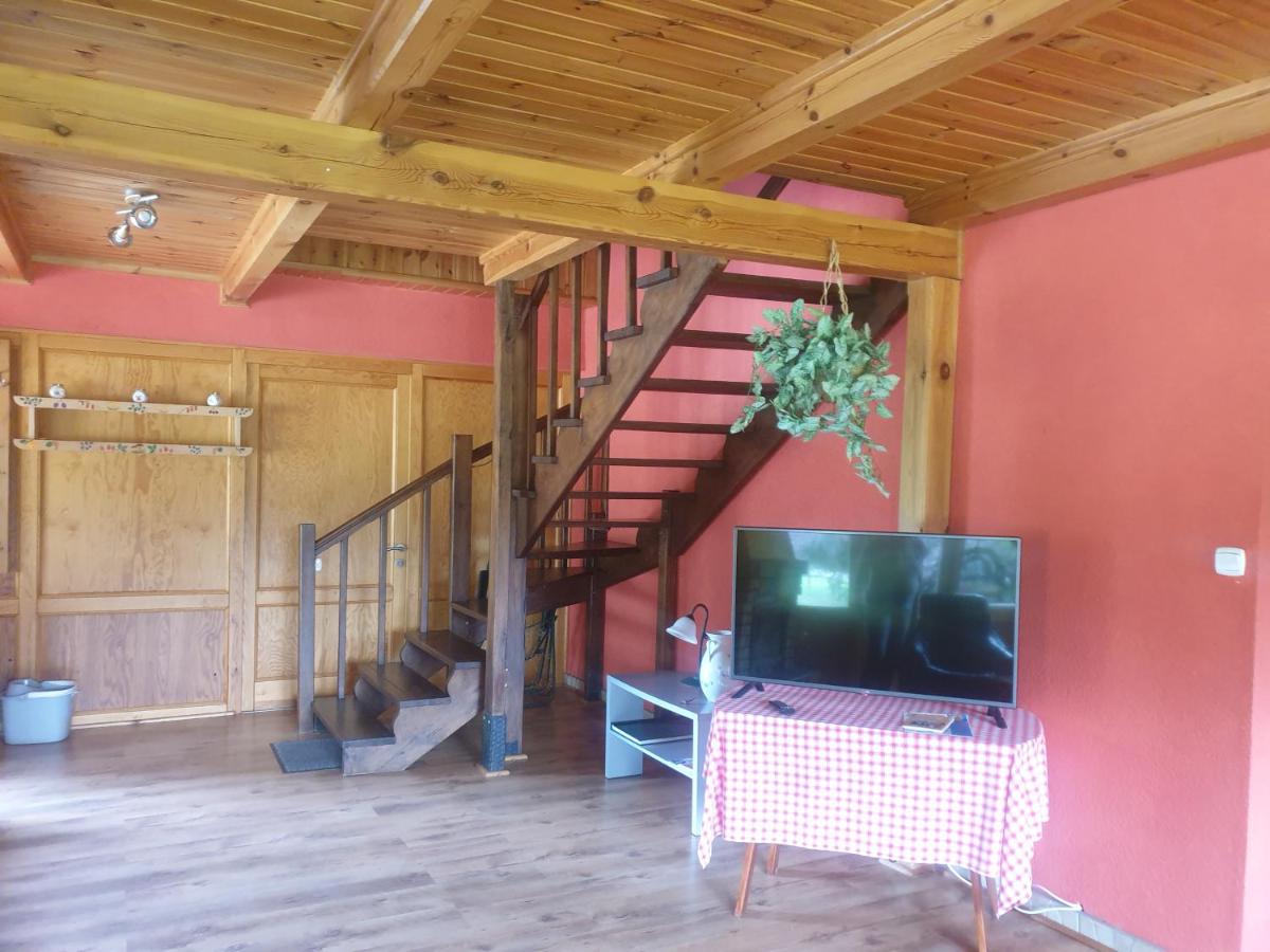 Agroturystyka Nad Stawem Dom w Borach Tucholskich - Housity