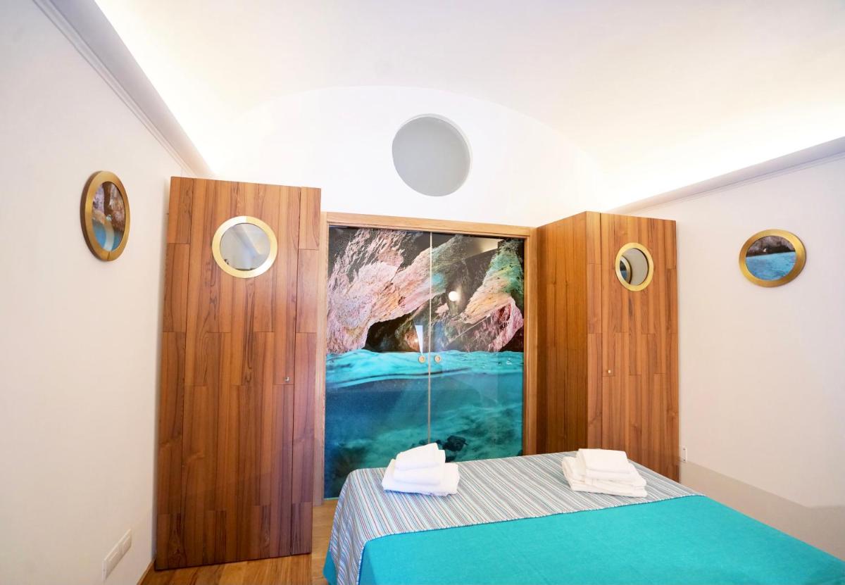 Grotta Verde Luxury Suite by CapriRooms - Housity