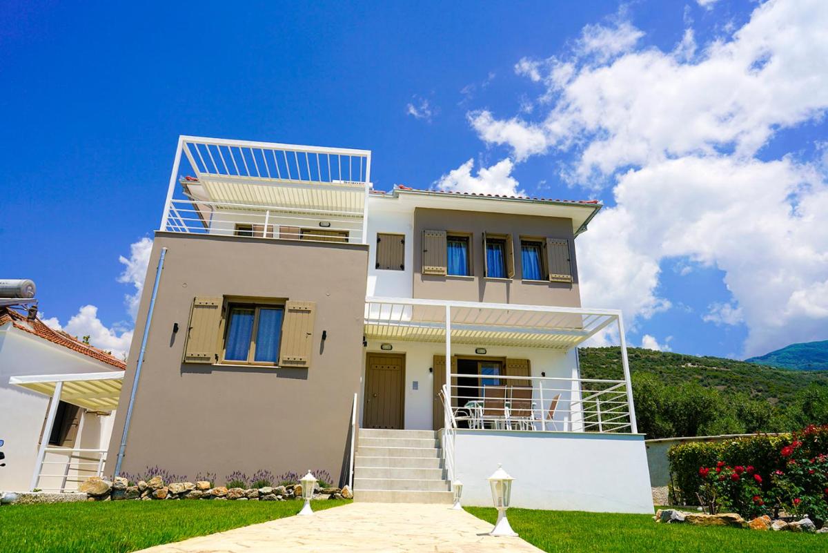 Charikleia's studio - Housity
