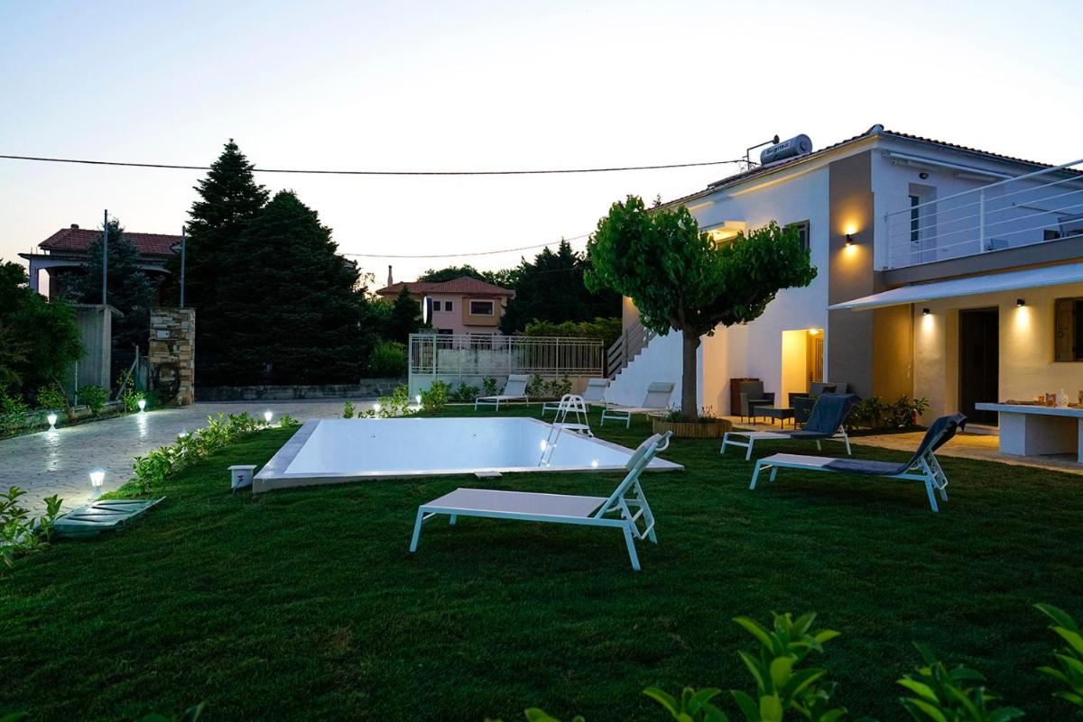 Charikleia's studio - Housity