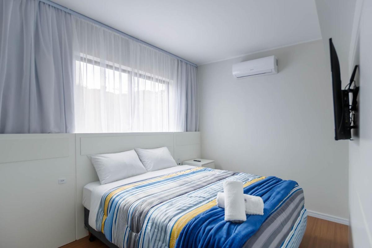 Studio com 2 quartos e 2 Camas casal - SBO006 - Housity