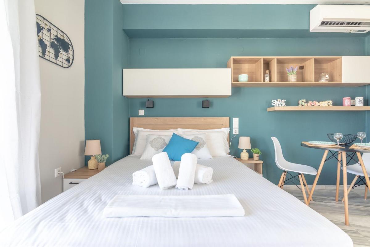 Penthouse Studio in Centre with SeaView - Housity