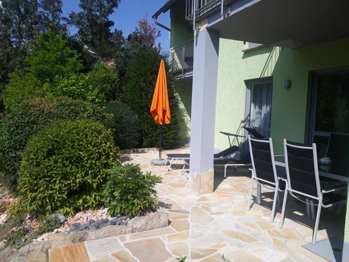 Ferienwohnung Pension am Weinberg - Housity