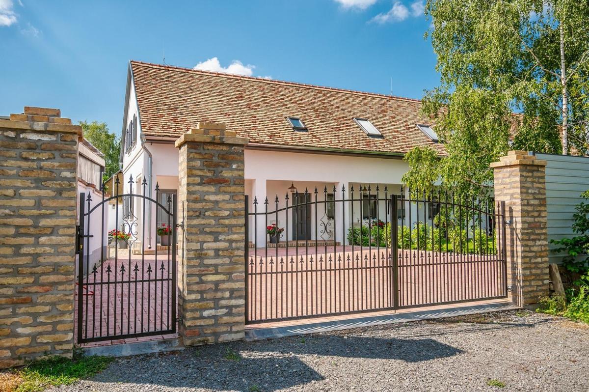 Palkonyha Panzió Speiz - Housity