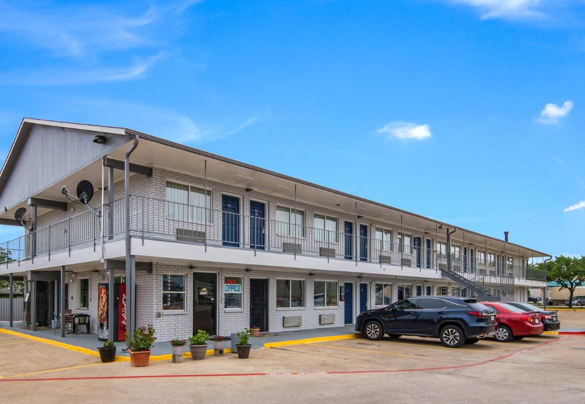 Knights Inn North Richland Hills - Housity