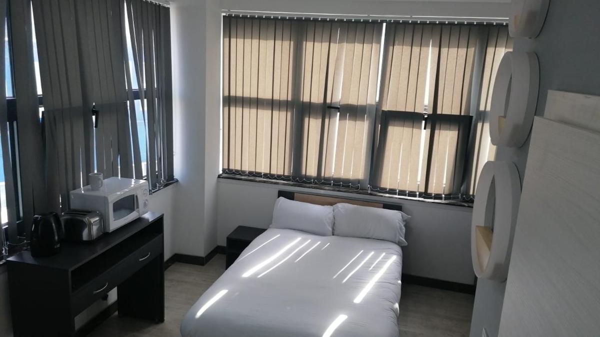 City Centre Corporate Studio Apartments - Housity