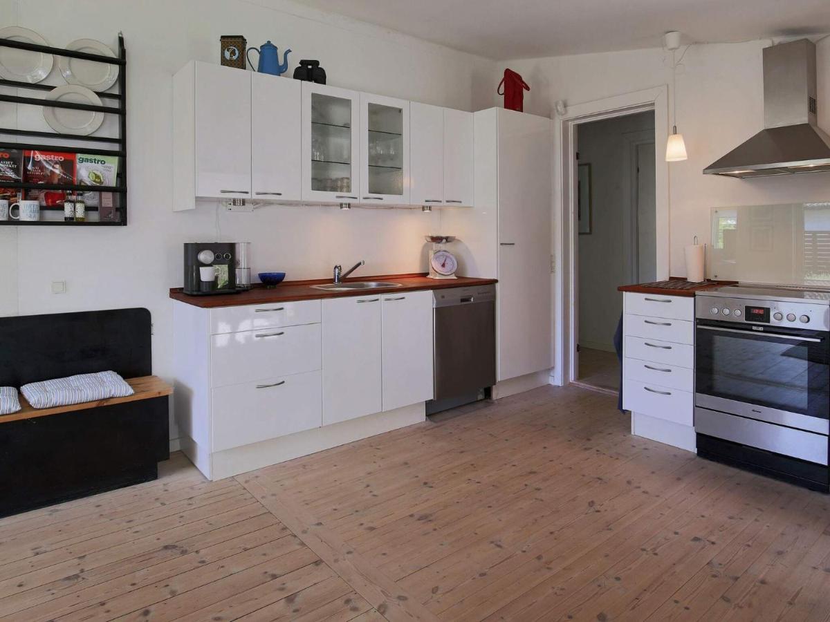 6 person holiday home in Gilleleje - Housity