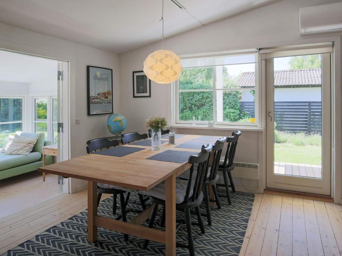 6 person holiday home in Gilleleje - Housity