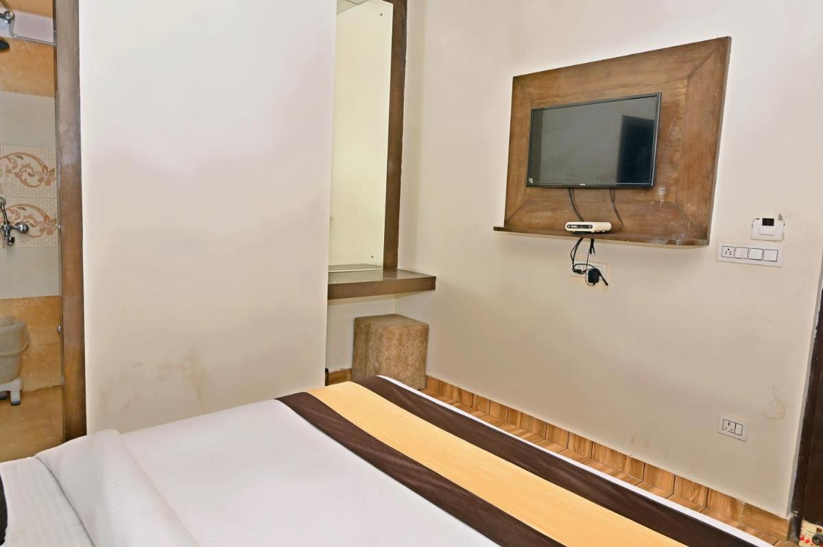 Hotel Sudarshan - Housity