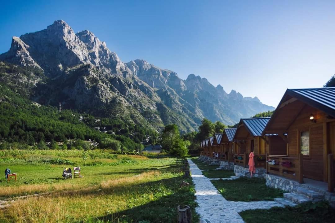 Villas Jezerca - Housity