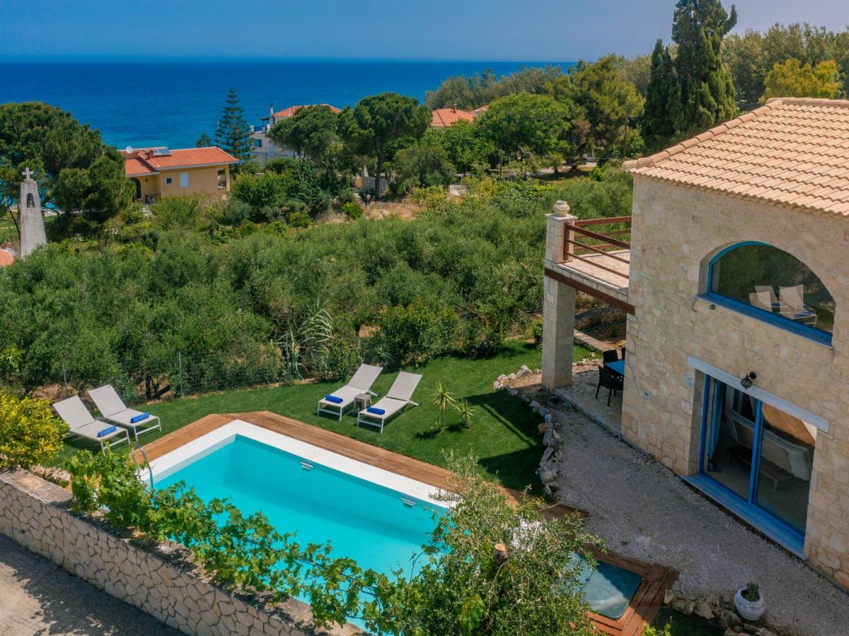 Astarte Villas - Beach Villa Nout - Housity