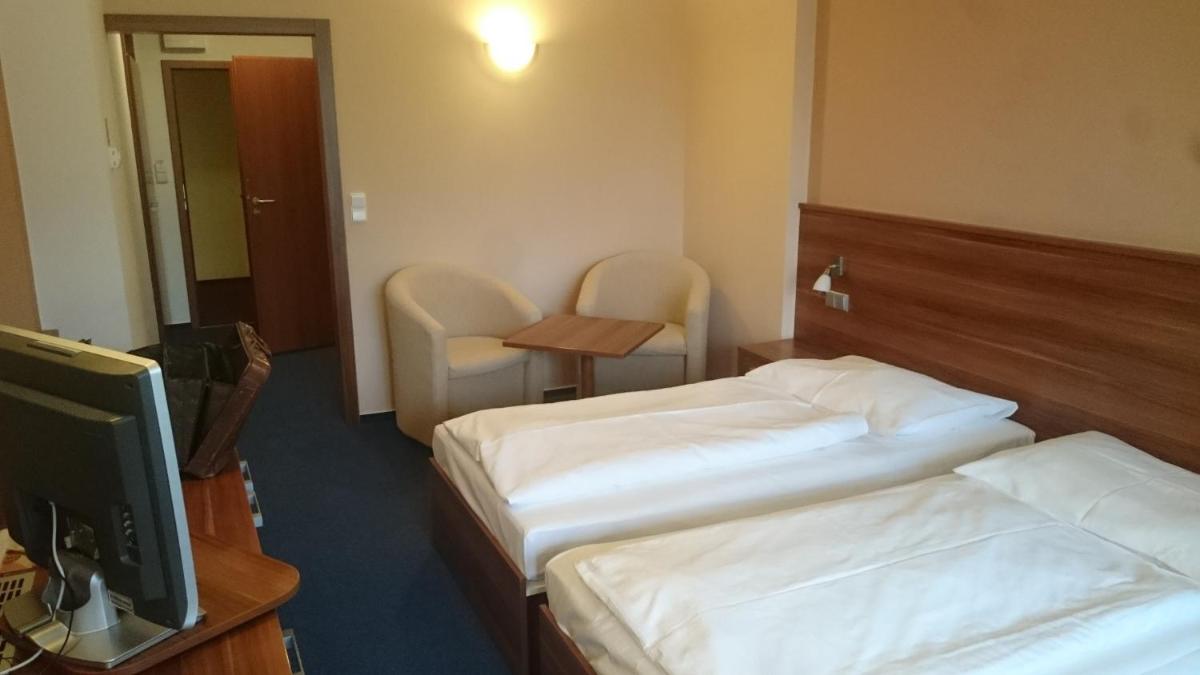 LIPNO WELLNESS - FRYMBURK HOTEL private family room - Housity