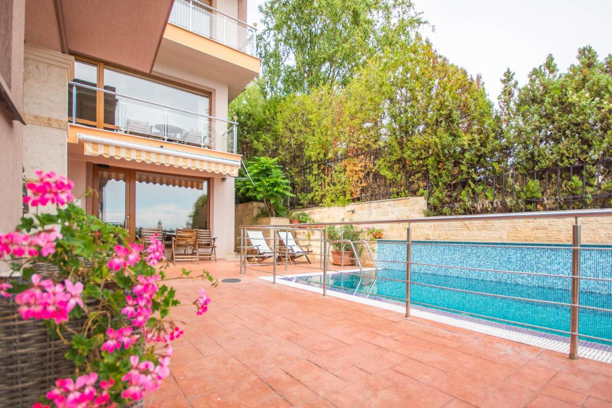 VIP HOUSE - Hizvo