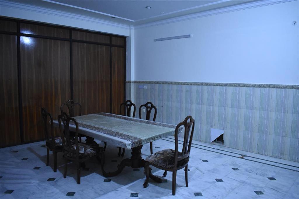 Hotel Afandi - Hizvo