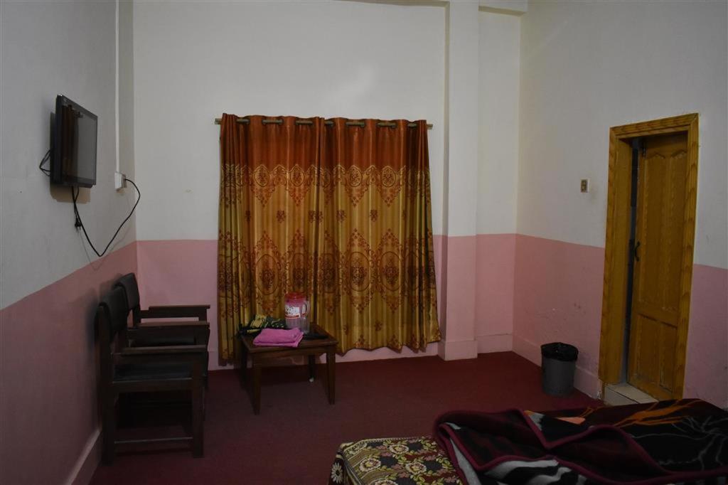 Royal Palace Hotel - Housity