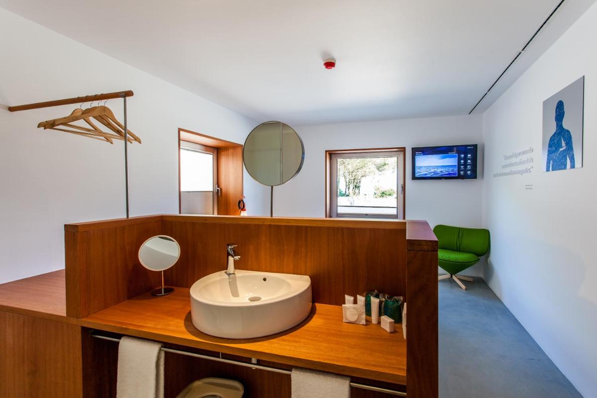 Hotel Bela Fisterra - Housity