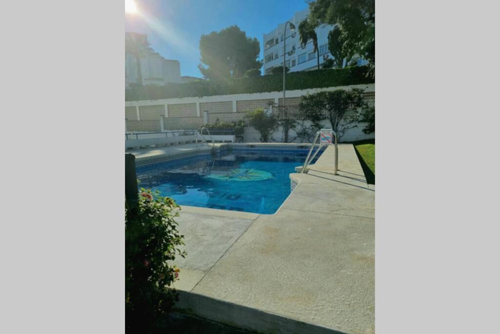Precioso apartamento en La Carihuela - Housity