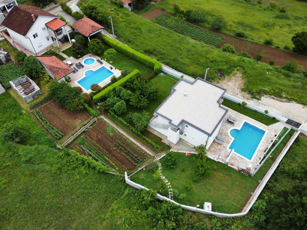 Sunny Apartment with swimming pool Stolac - Housity