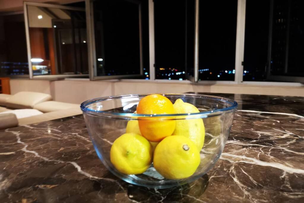 1507-Amazing views & Unique Joburg CBD Luxury - Housity
