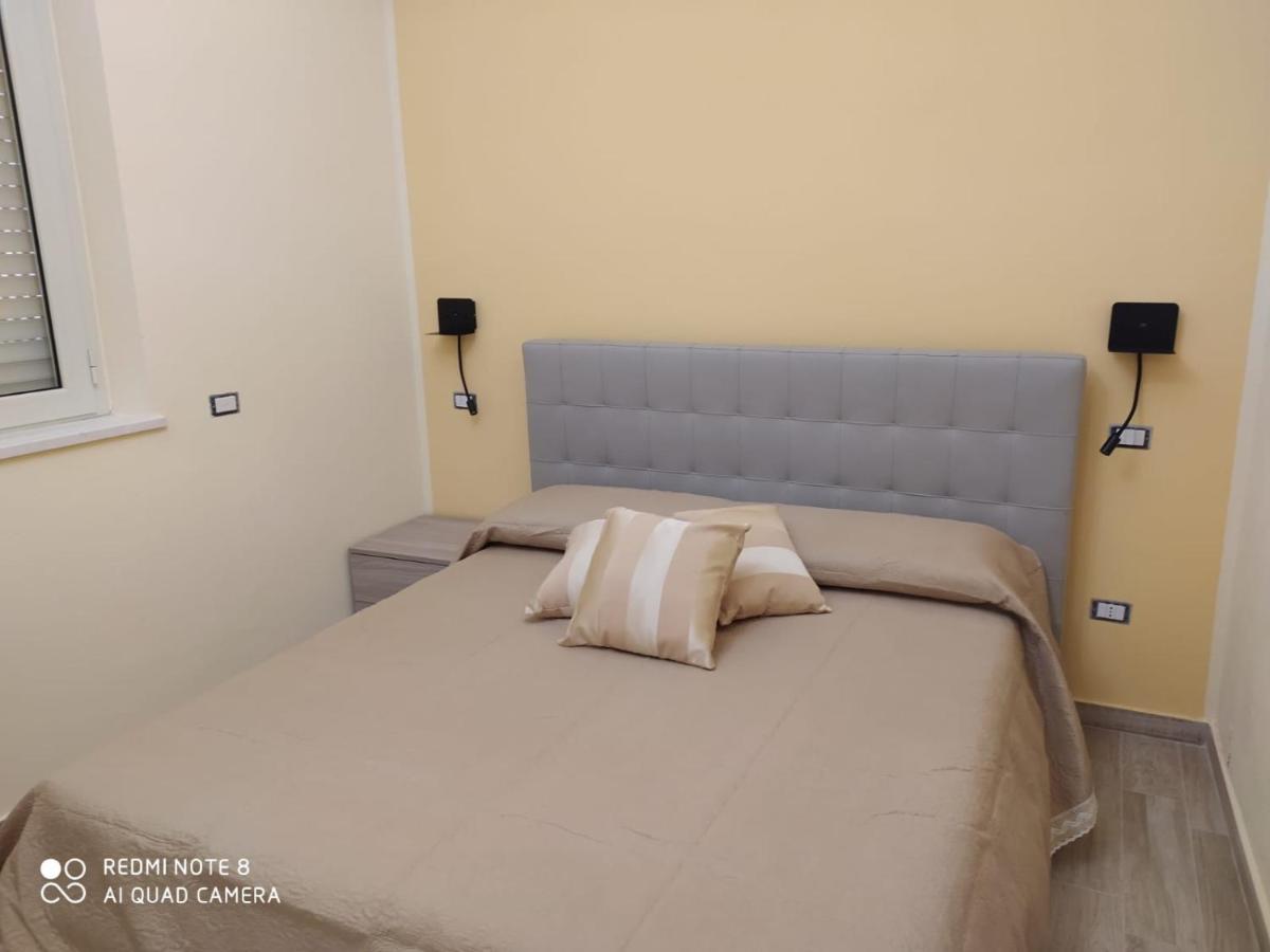 Luxury House - Housity