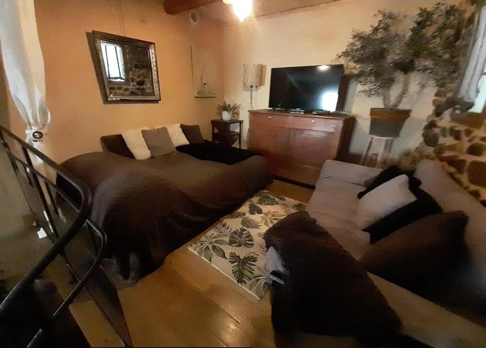 Joli loft dans village pittoresque - Hizvo