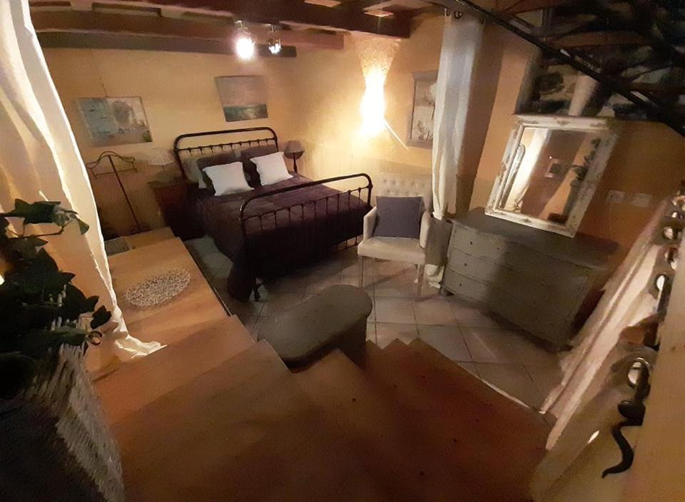 Joli loft dans village pittoresque - Housity
