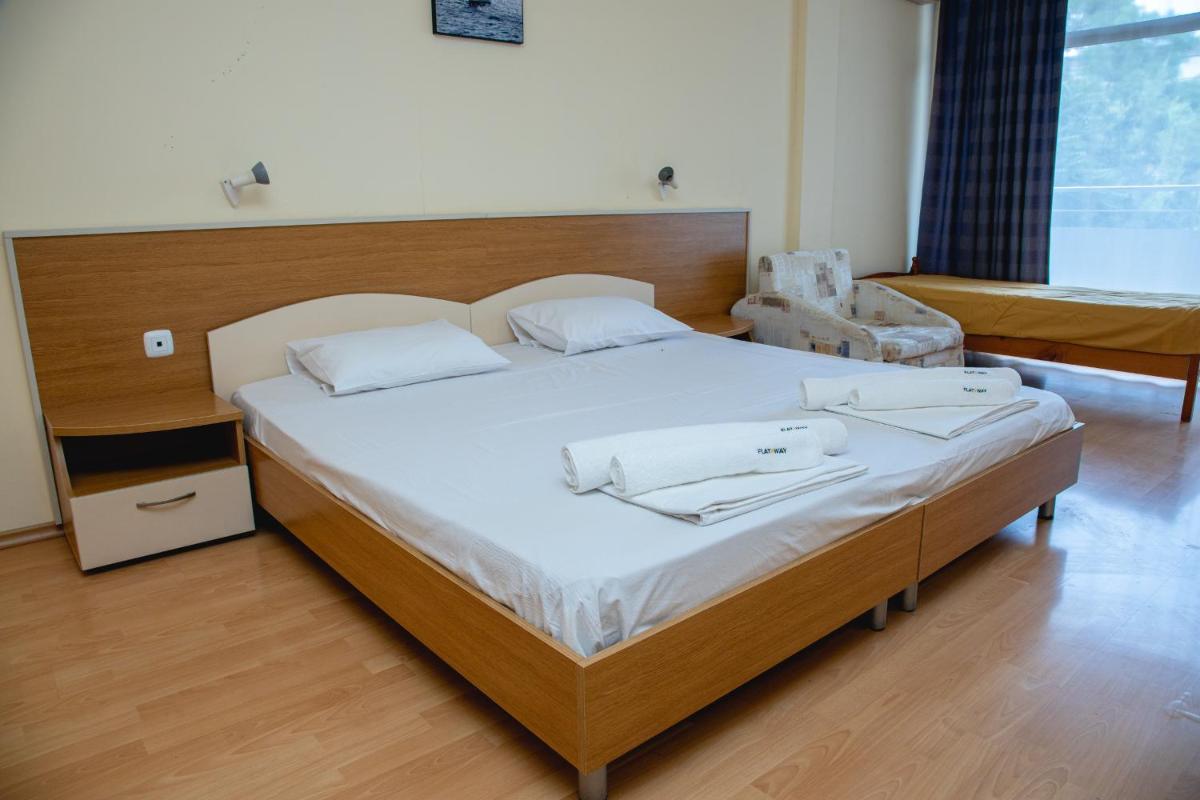 Studio with a balcony near the centre of Sunny Beach - Housity