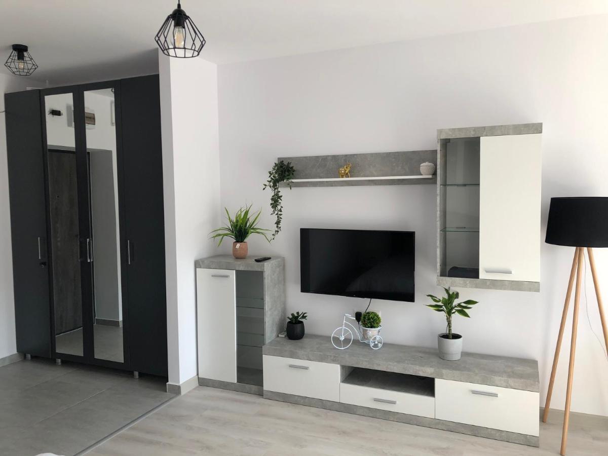 Hils Pallady Bucharest apartments - Housity