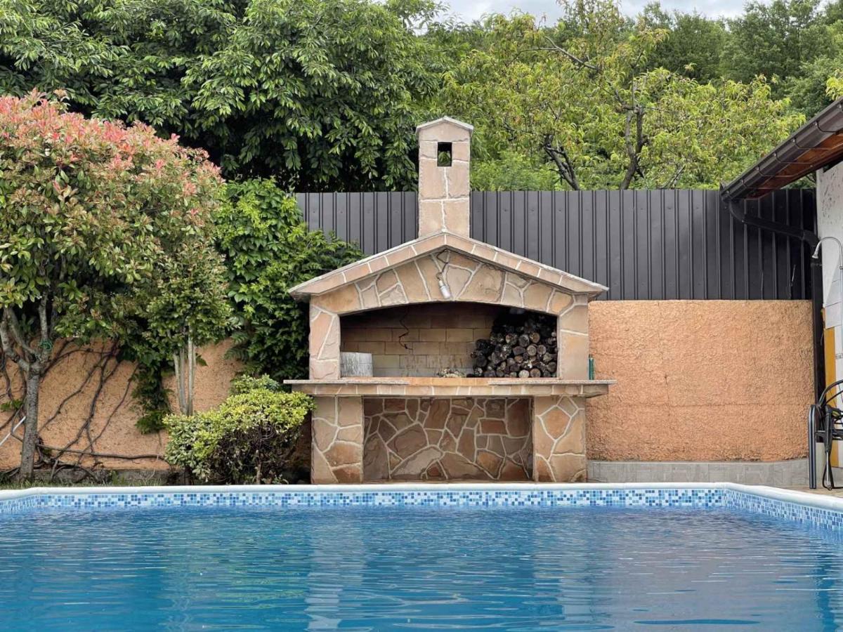 Sunny Apartment with swimming pool Stolac - Housity