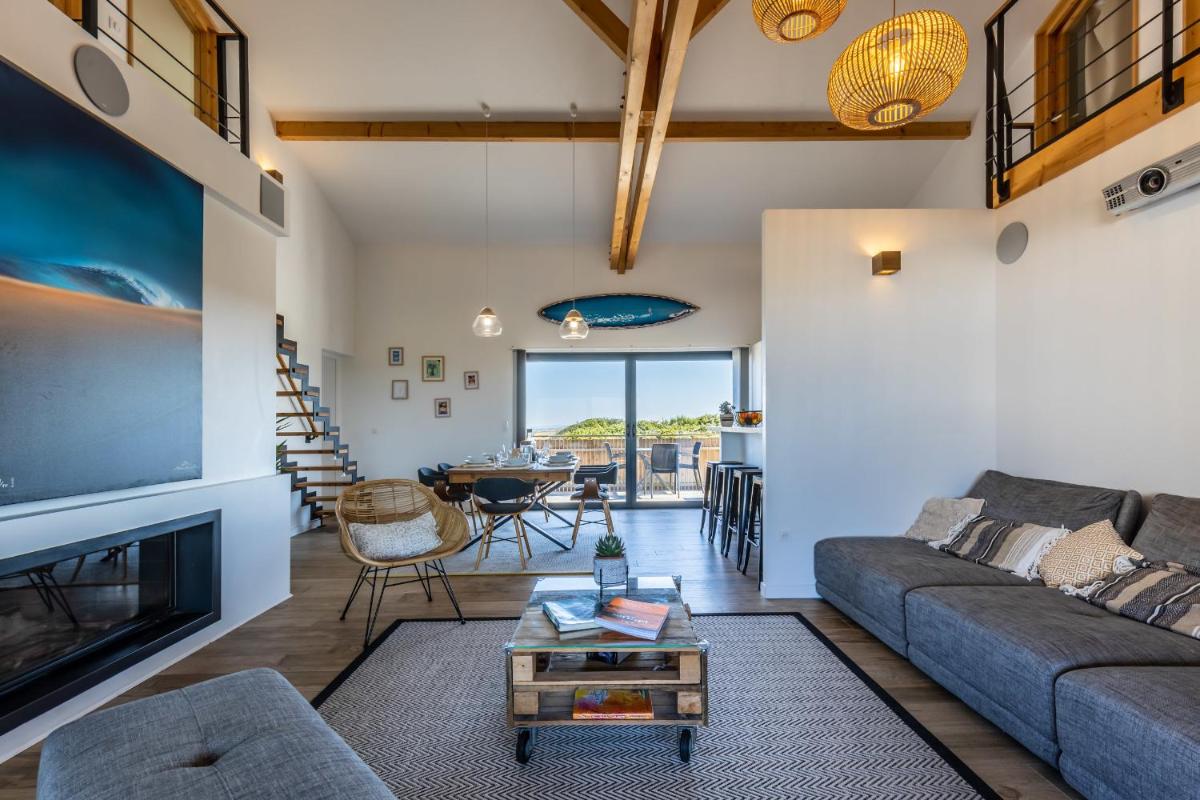 Villa Oceana vue exceptionnelle sur l\'océan, haut standing, front de mer. - Housity
