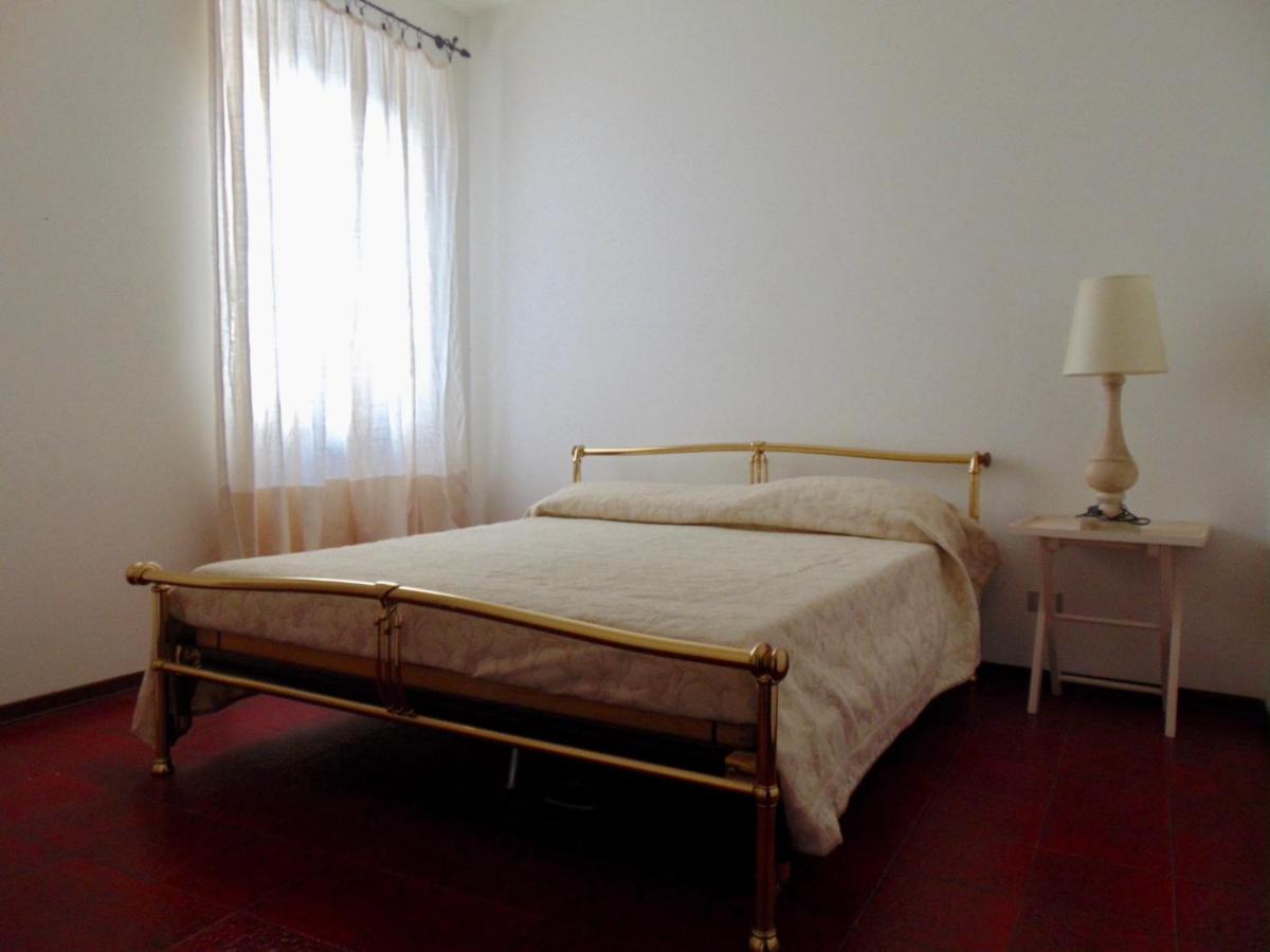 S239 - Sirolo, trilocale in piazza con aria condizionata - Housity