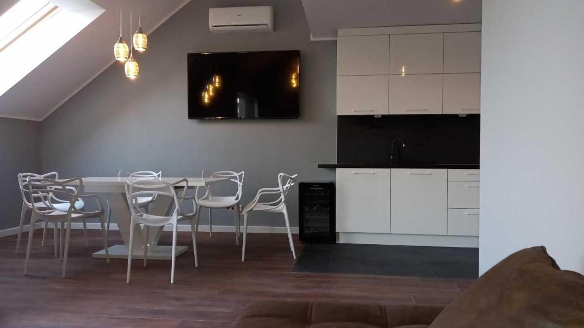 Apartament na polu golfowym - Housity