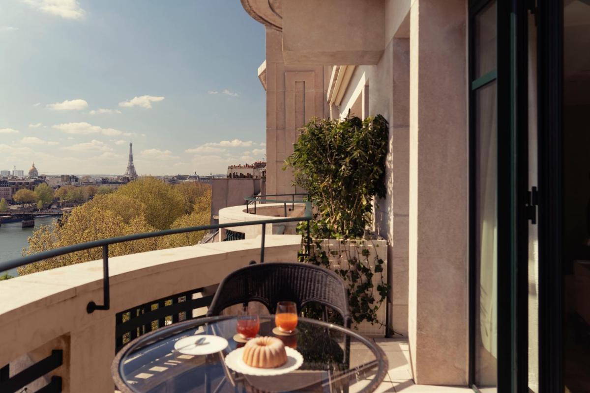 Balcon ou terrasse dans l'établissement Cheval Blanc Paris & Dior Spa Cheval Blanc Paris
