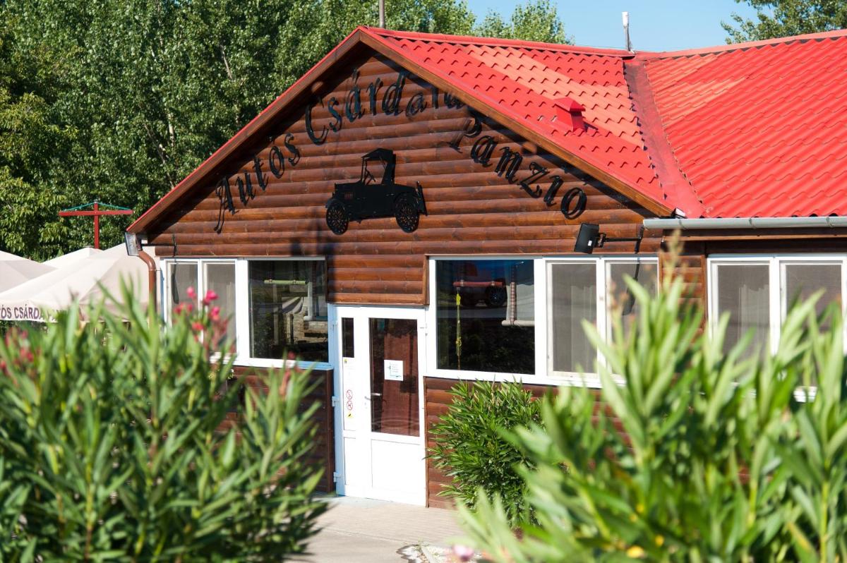 Autóscsárda és Panzió - Housity