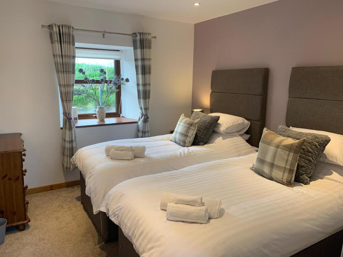 Meikle Aucheoch Holiday Cottage, plus Hot Tub, Near Maud, in the heart of Aberdeenshire - Housity