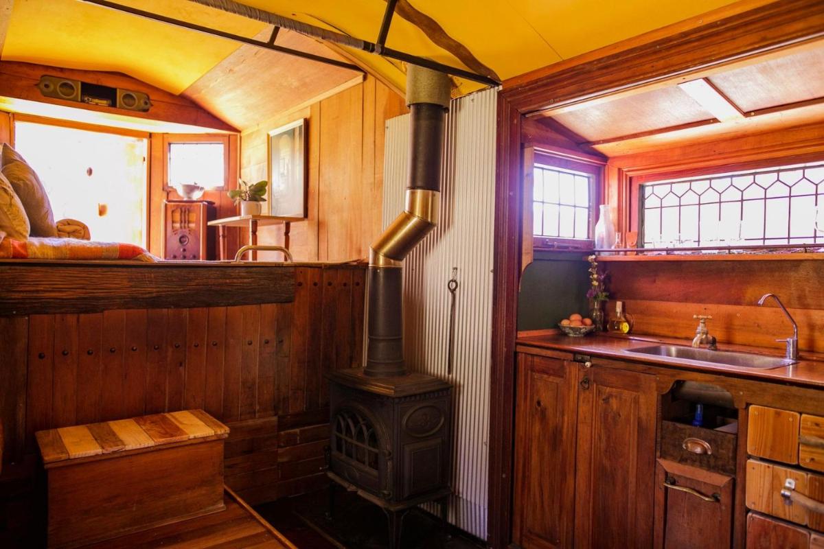 Alpacas Off Grid - House Truck - Housity