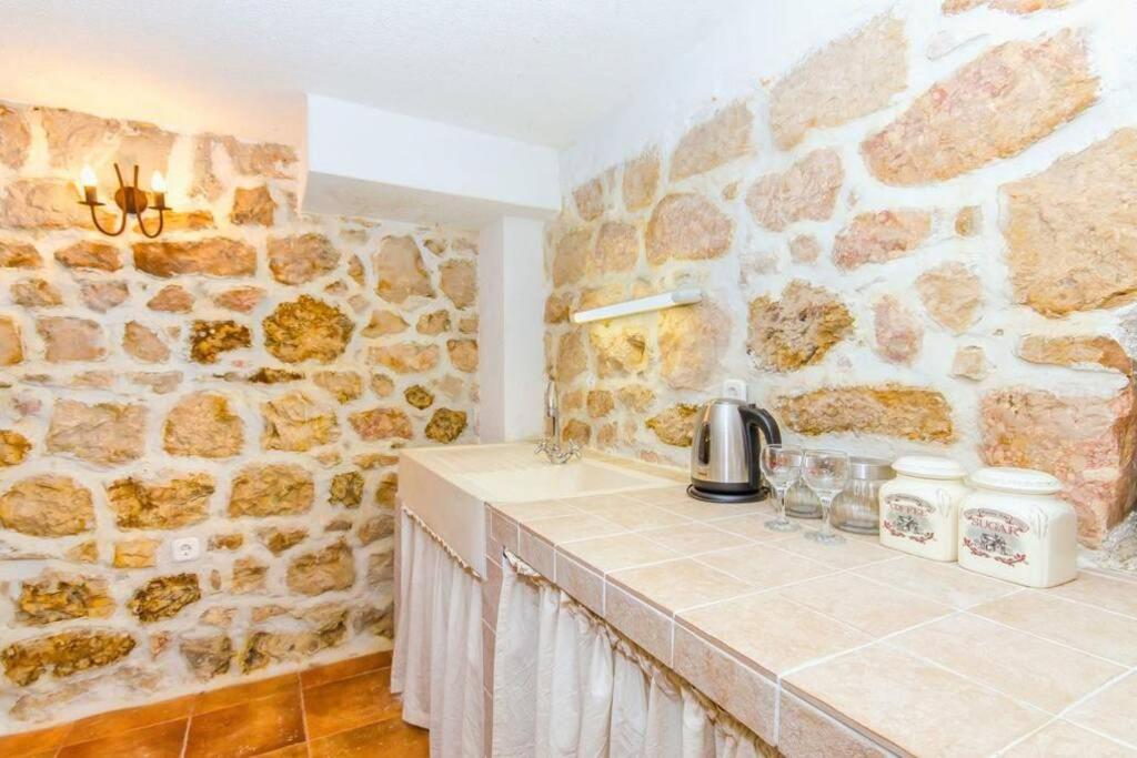 HOLIDAY HOUSE LUCIJA WITH FULL PRIVACY - Housity