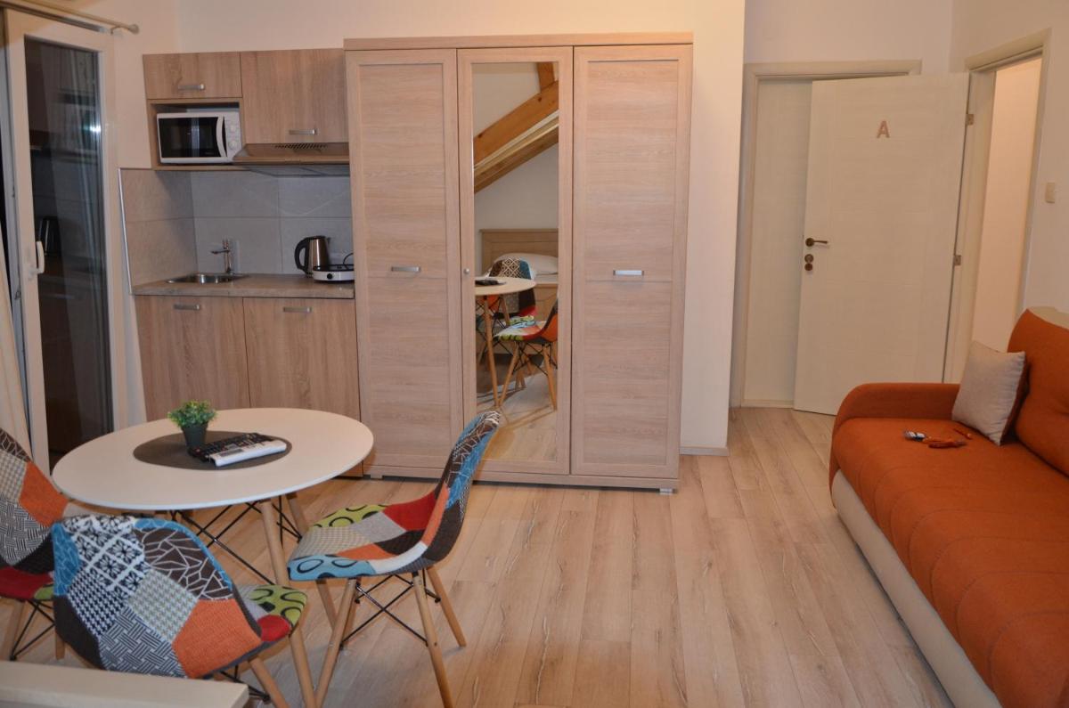 Max - Housity