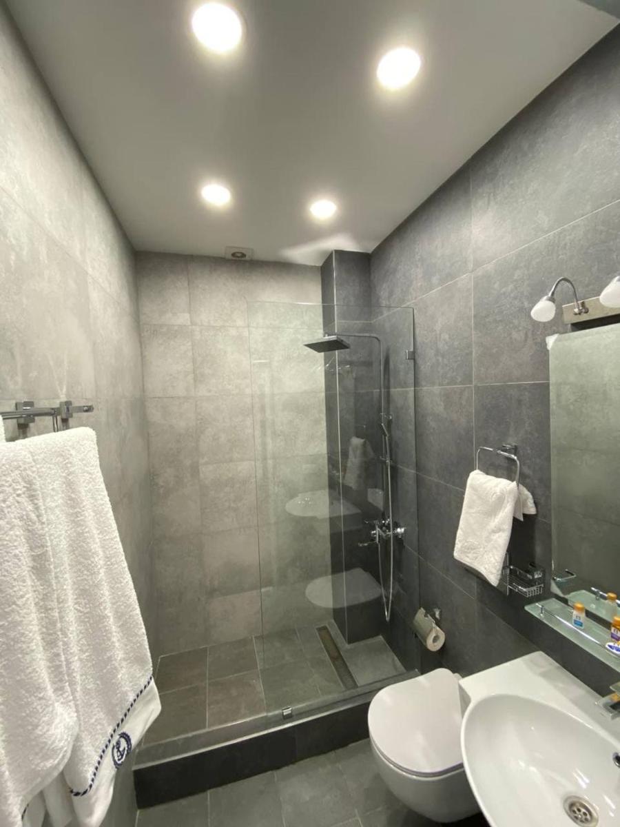Hotel PARADISE - Housity