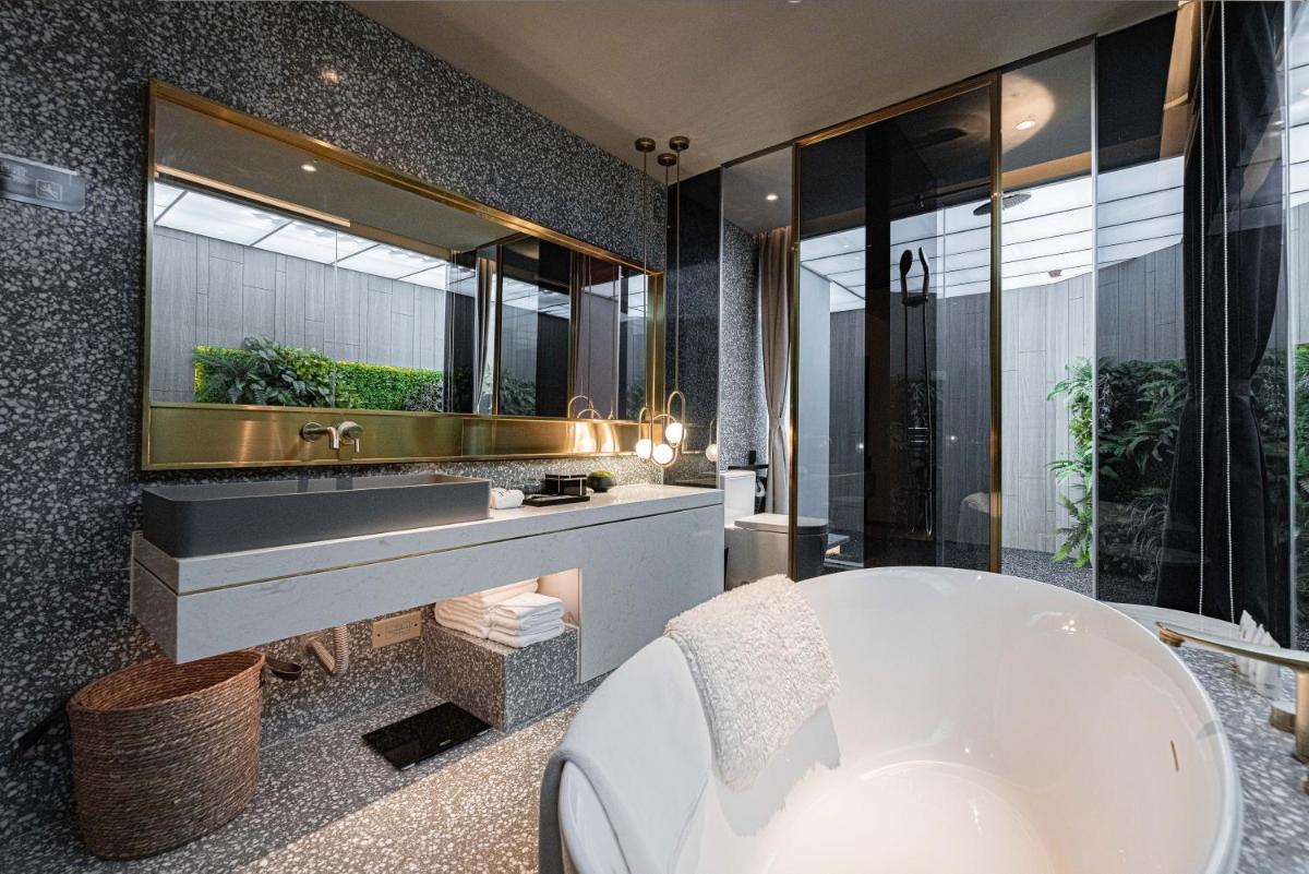 Hui Hotel - Housity