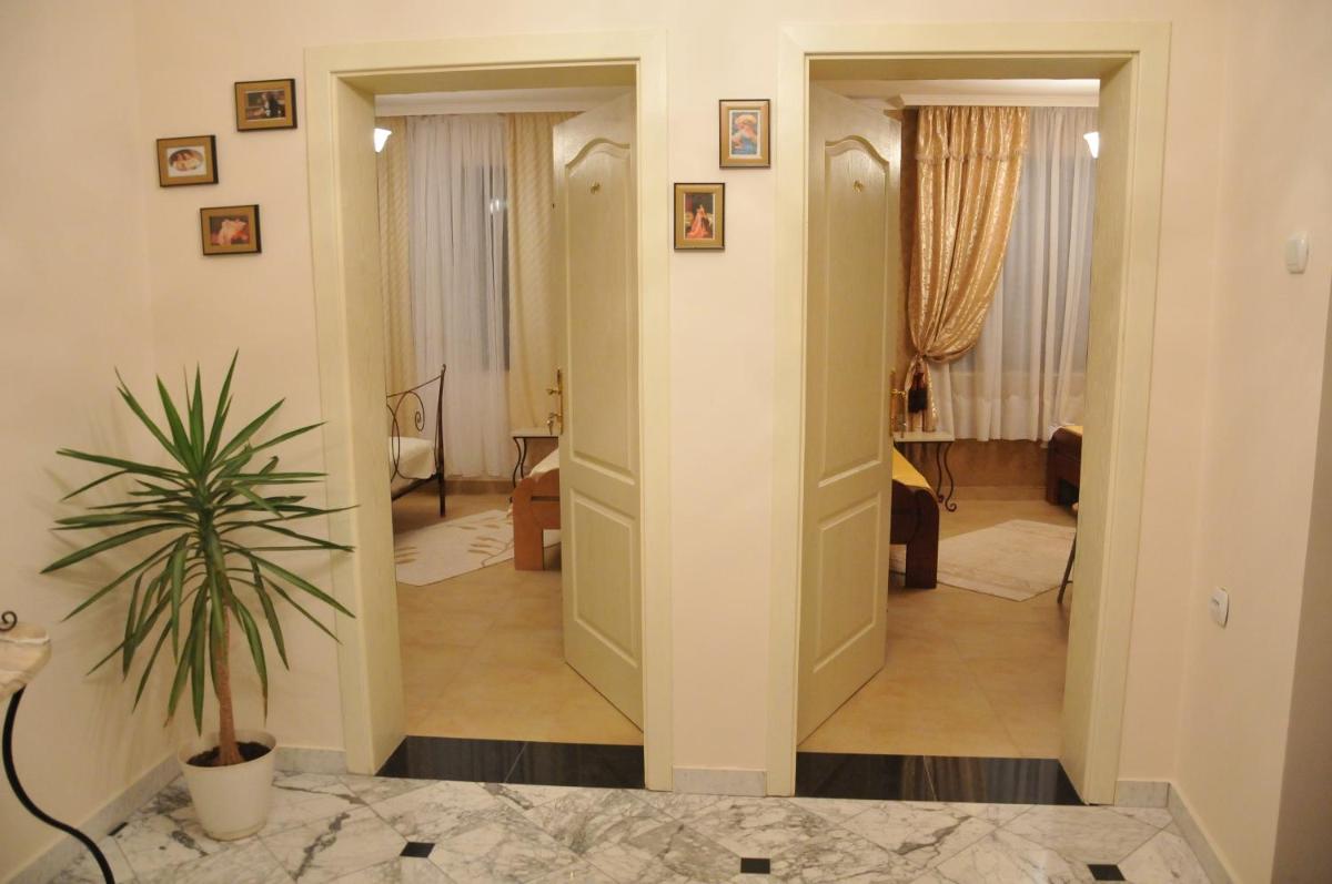 Royal Apartments - Housity