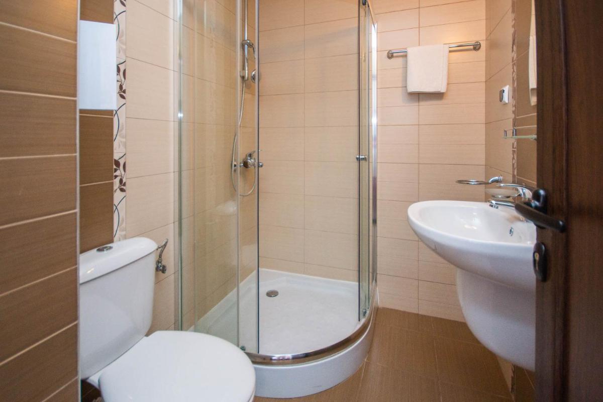 Czech Rhapsody - Housity