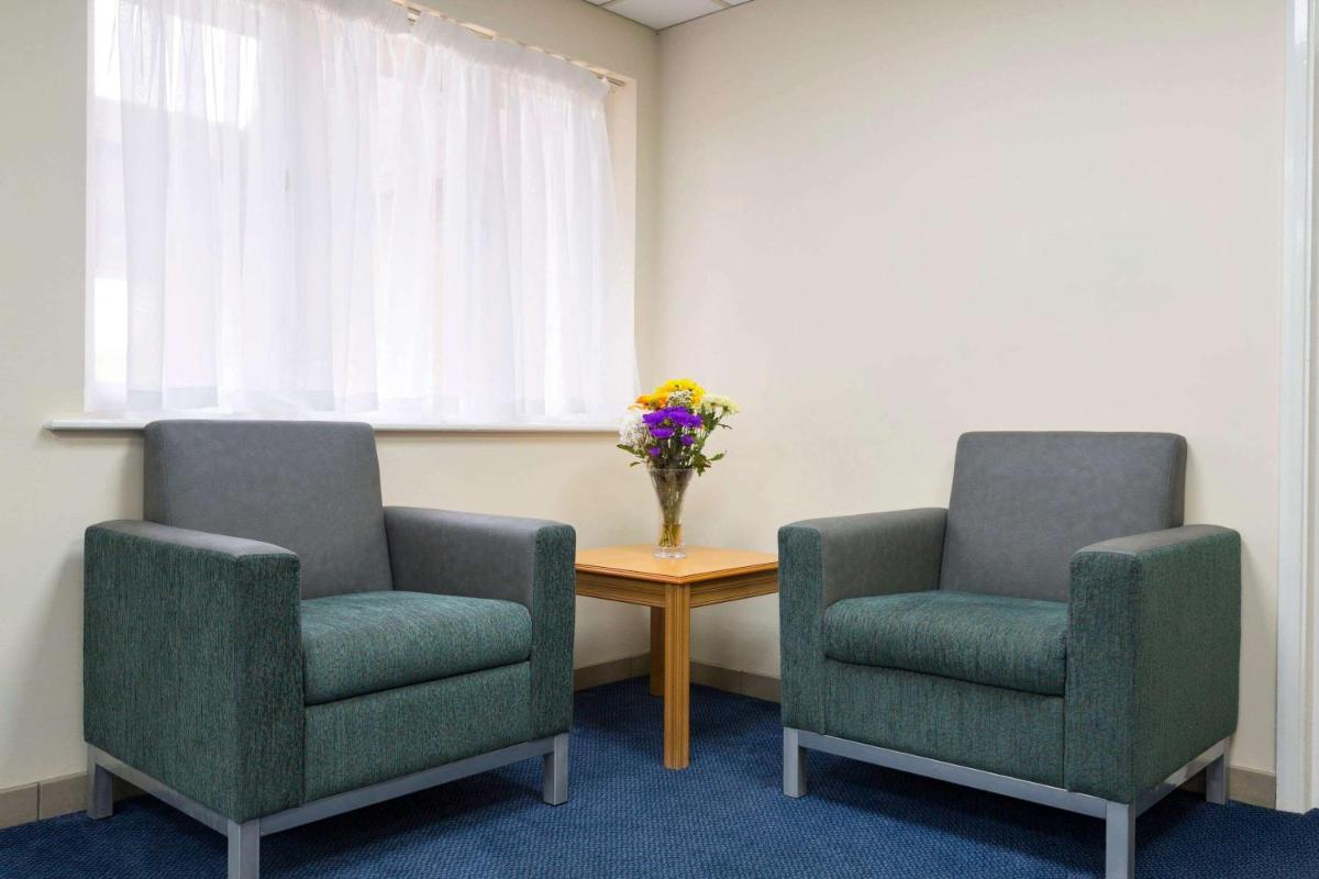 Days Inn Sutton Scotney South - Housity