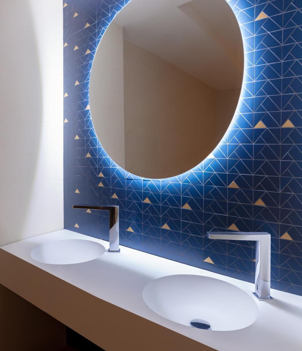 Un baño de Hotel RH Victoria & Spa 4 Sup