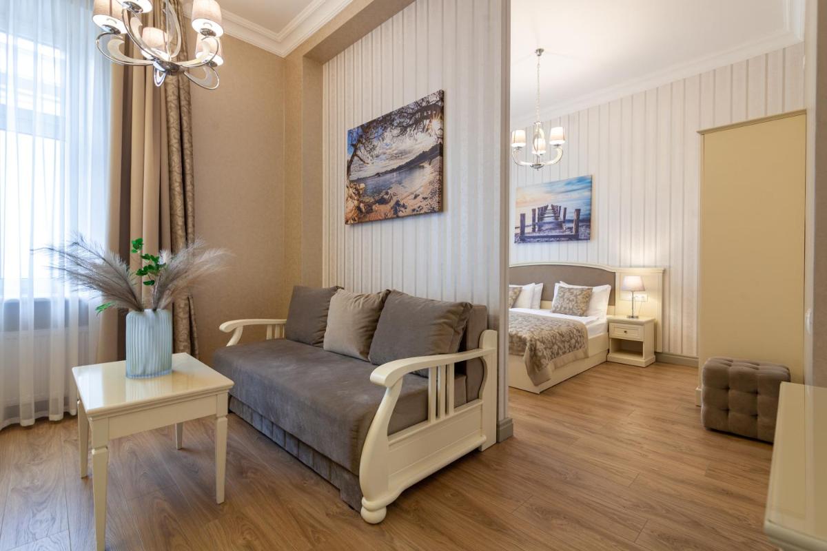 Royal mini-apart hotel on Rynok Square - Housity
