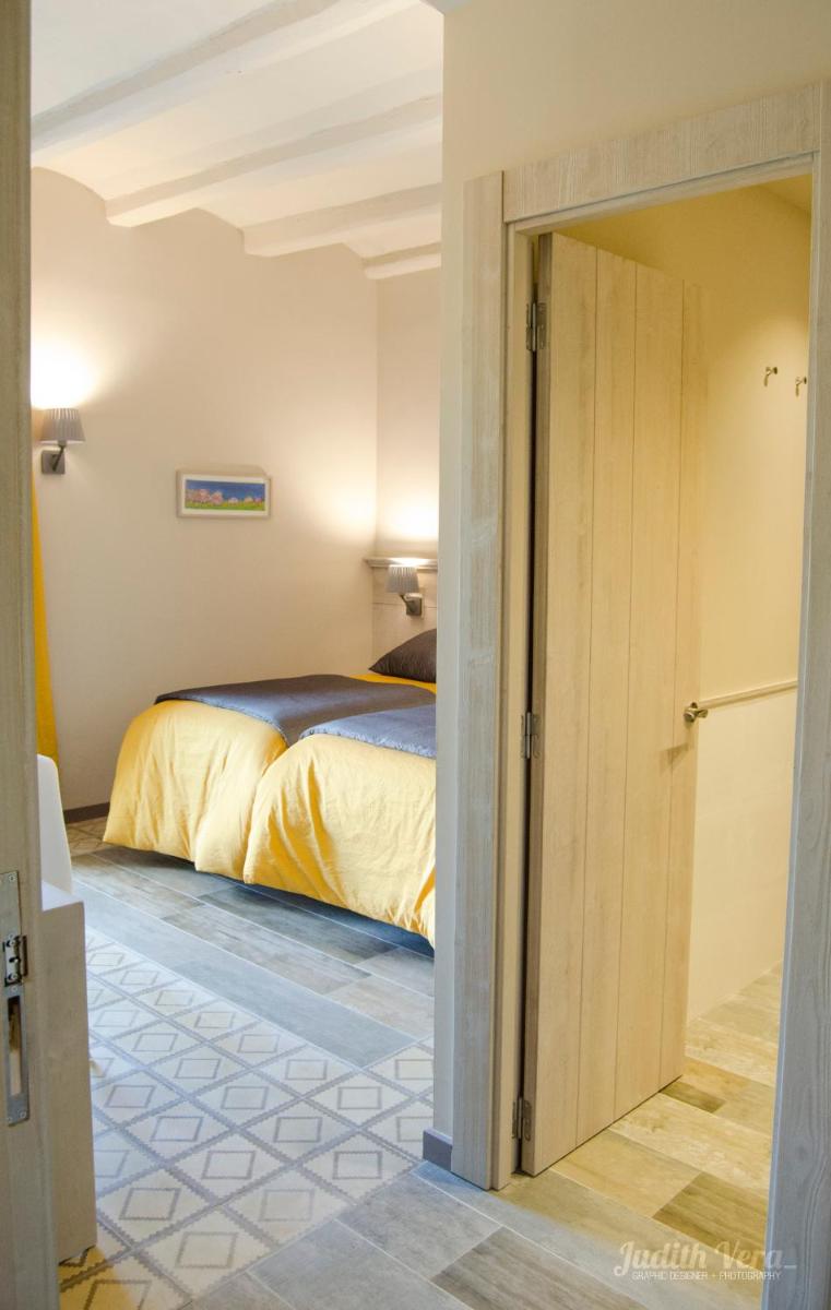 Hostal 1888 - Housity