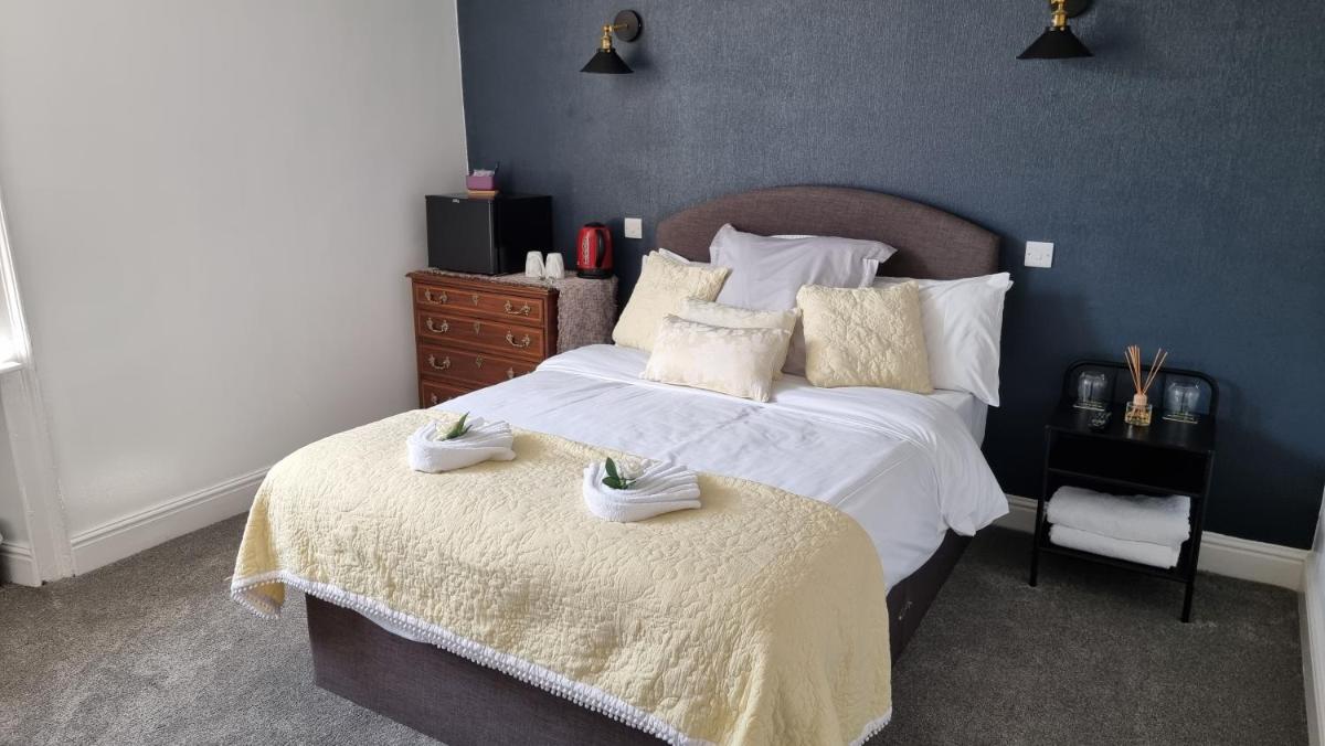 The Portcullis Hotel - Housity