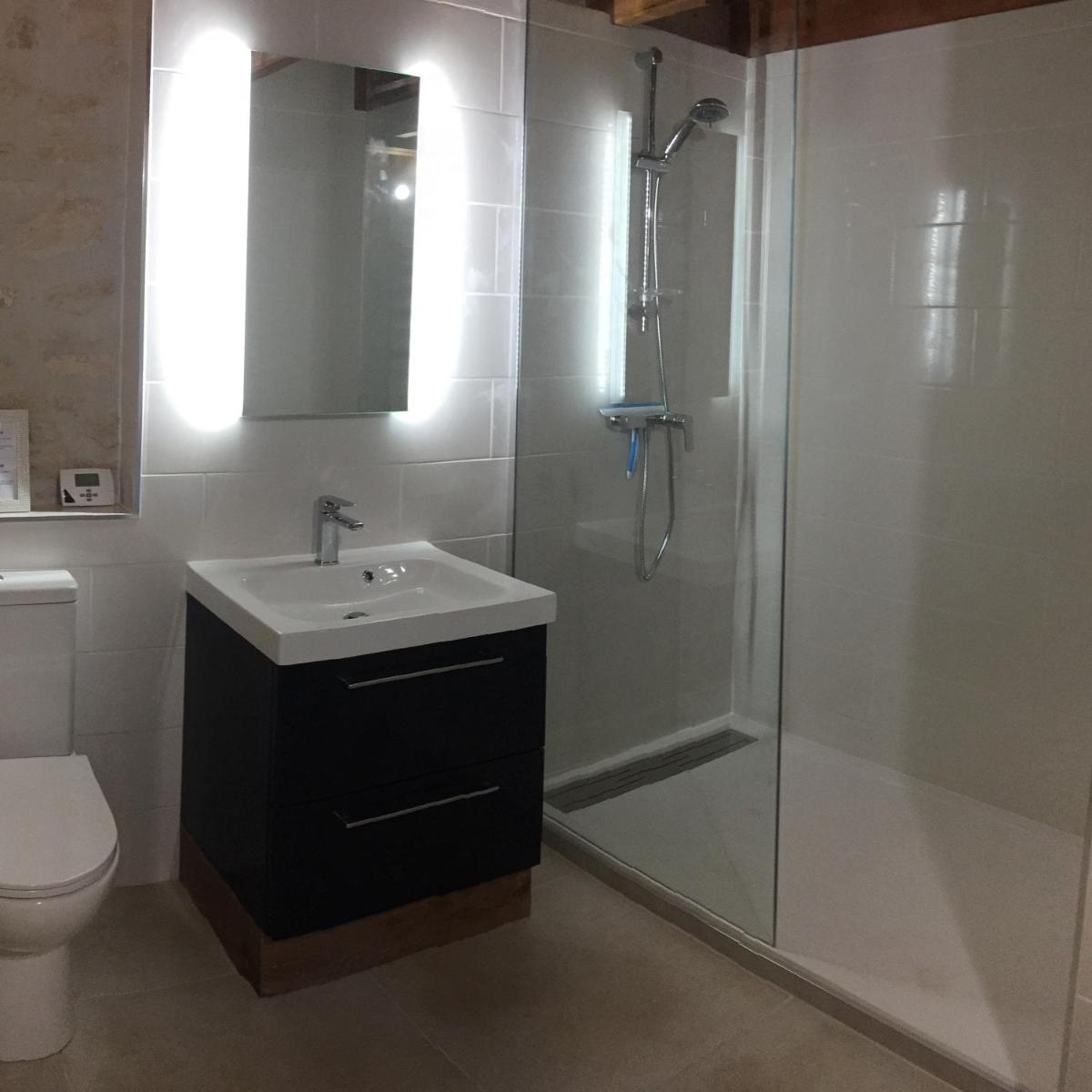 Maison Halcyon Gite with Pool - Hizvo