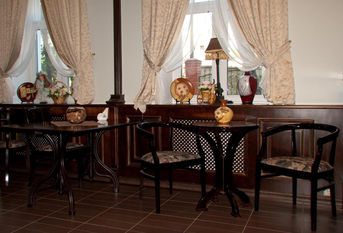 Orange House Hotel - Housity