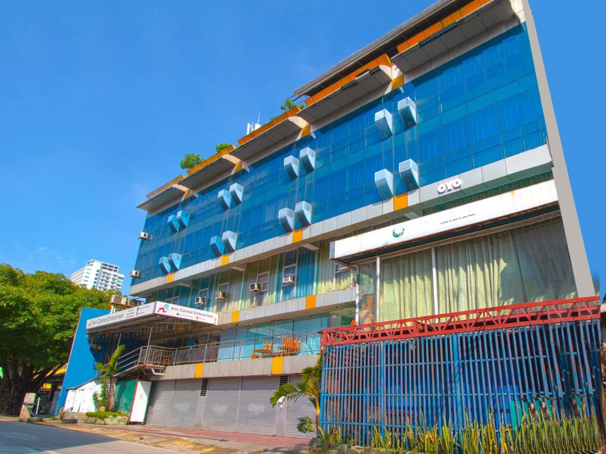 OYO 677 Roseate Pensione - Housity